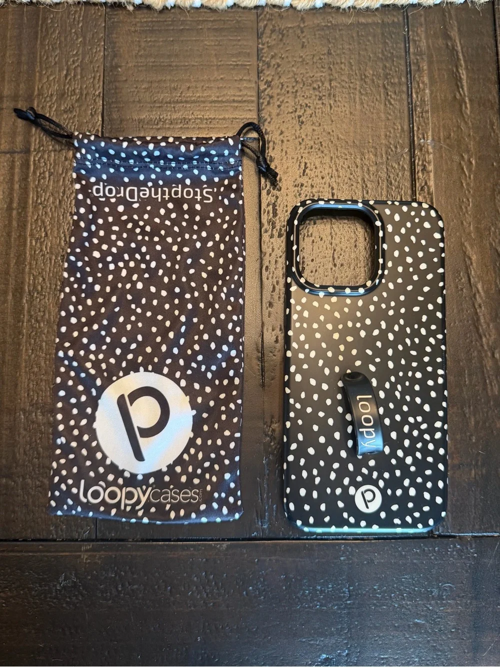 Loopy Case iPhone 15 pro max - Black with White Speckle Phone Case